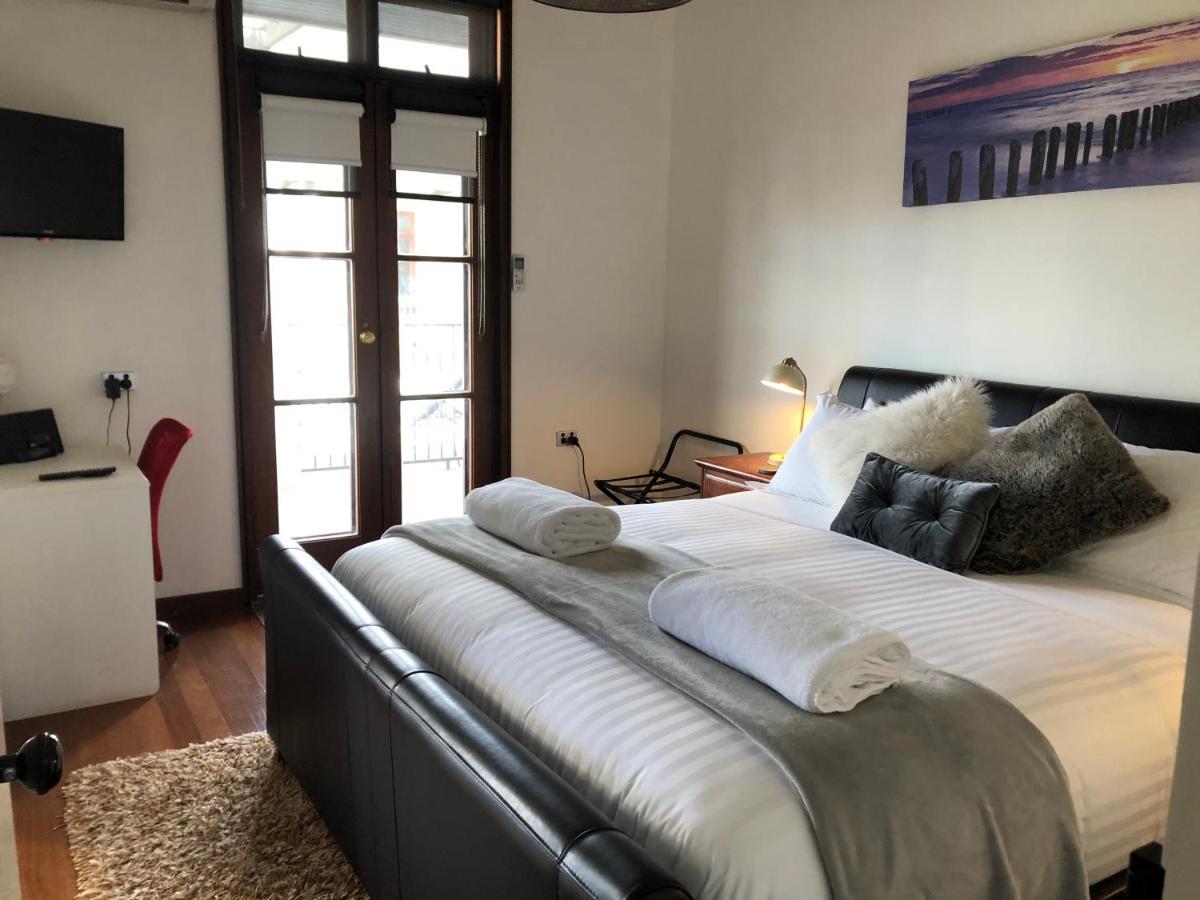 Fairway Manor Accommodation Northam Bagian luar foto