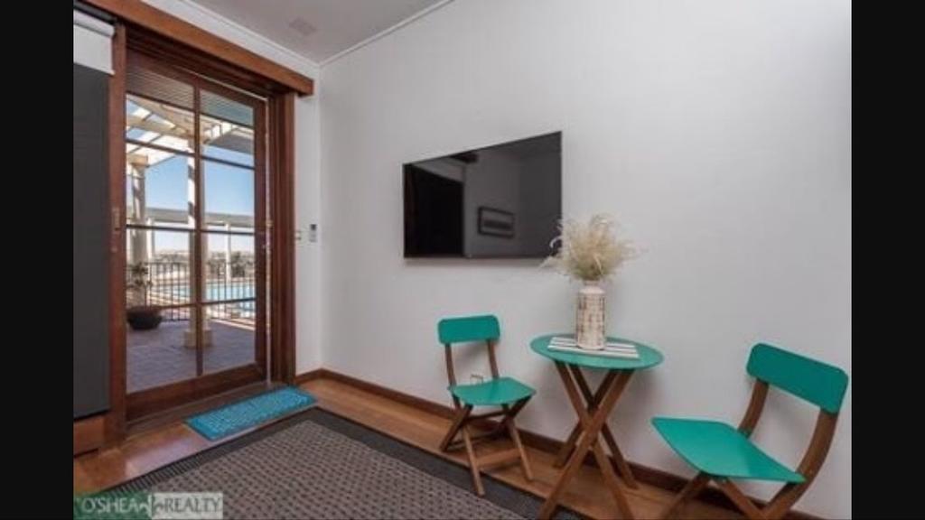 Fairway Manor Accommodation Northam Bagian luar foto
