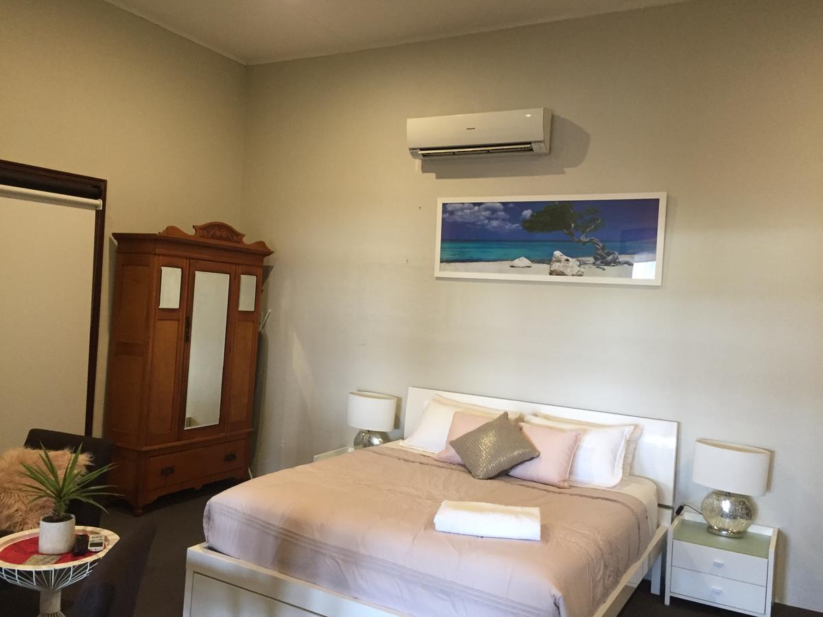 Fairway Manor Accommodation Northam Bagian luar foto
